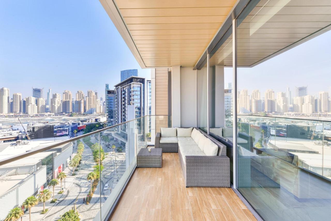 Luxury 2 Bedroom Beachfront Apt W Stunning Sea View Дубай Экстерьер фото
